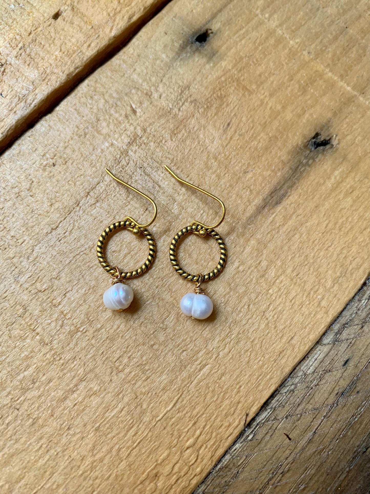 Gold & Pearl Earrings - ByMNC
