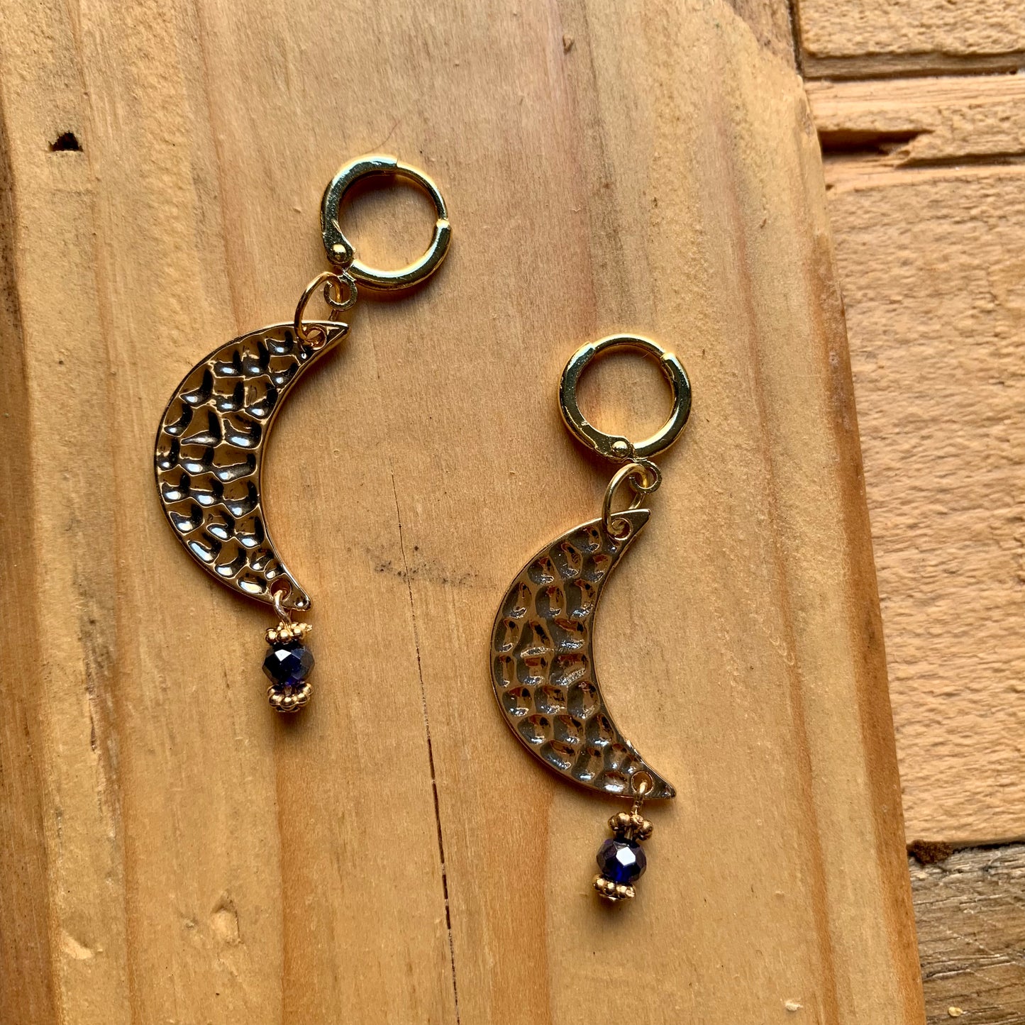 Moon Hoop Earrings - ByMNC