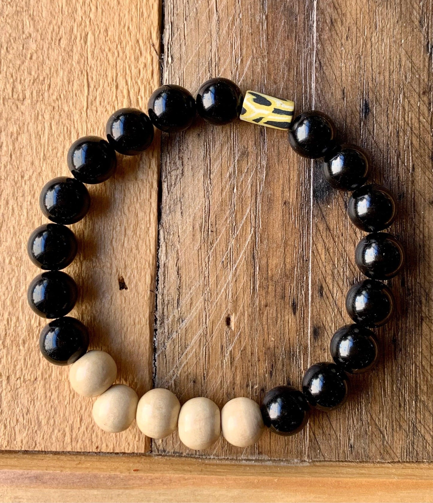 Black & Beige Beaded Bracelet - ByMNC