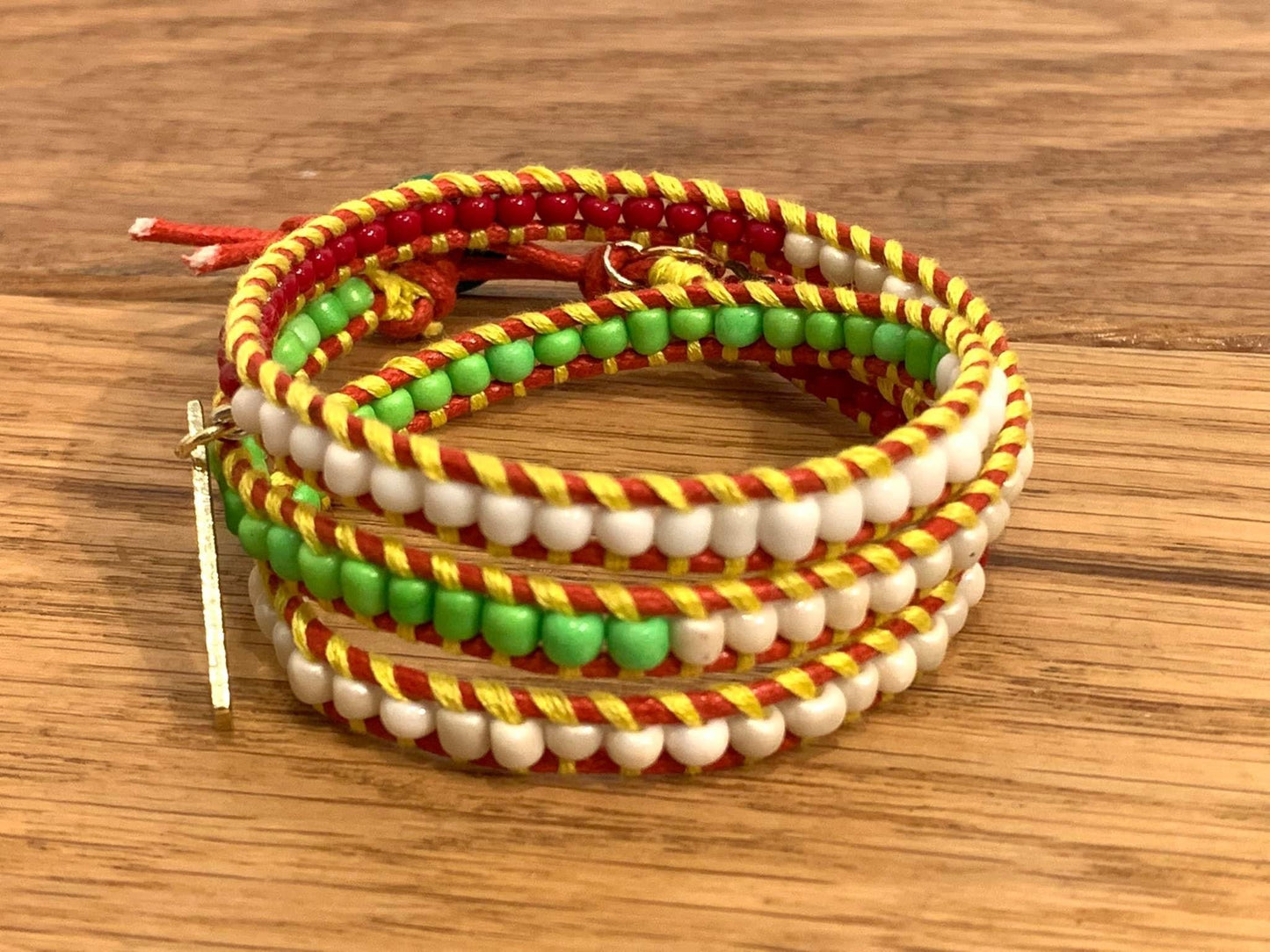 White & Neon Green Beaded Bracelet - ByMNC