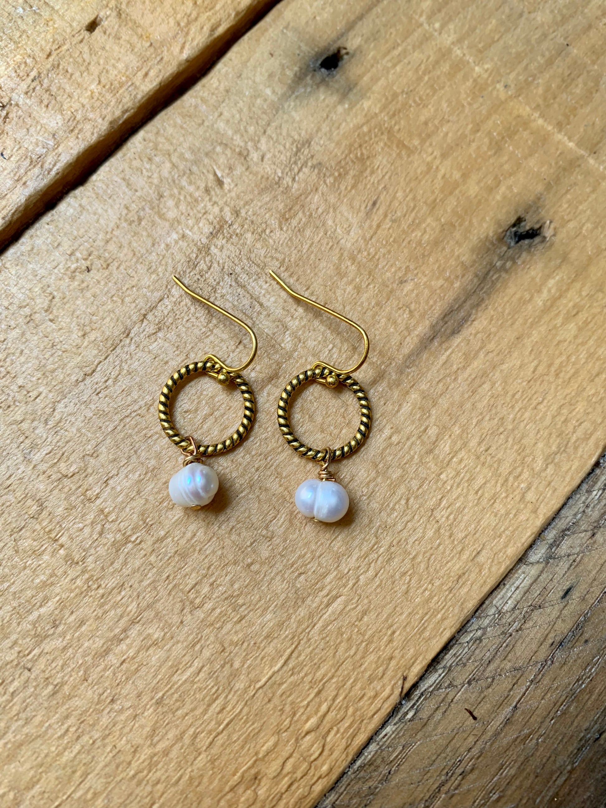 Gold & Pearl Earrings - ByMNC