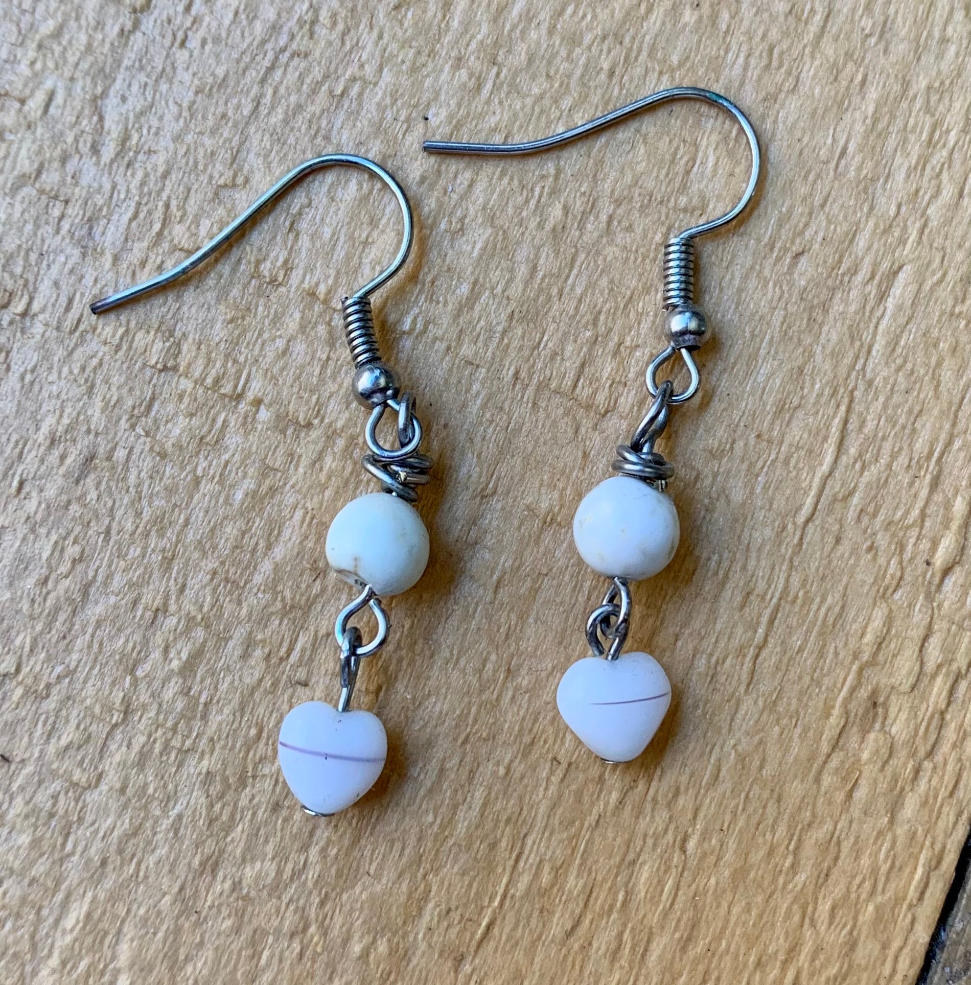 White Heart Earrings - ByMNC