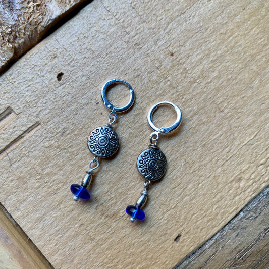Silver & Dark Blue Beaded Earrings - ByMNC