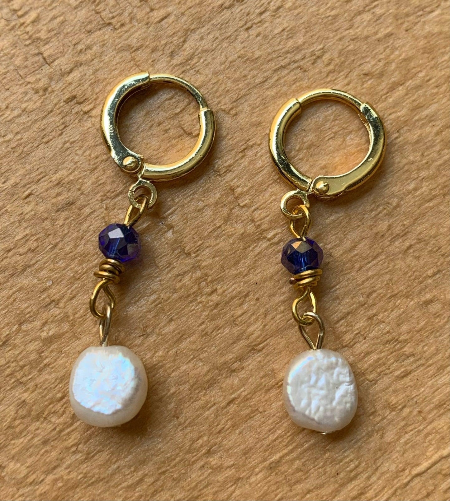 Blue & Pearl Huggie Earrings - ByMNC